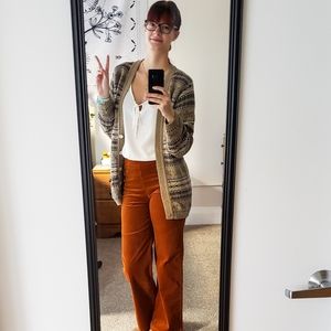 Meet your Posher, Carly